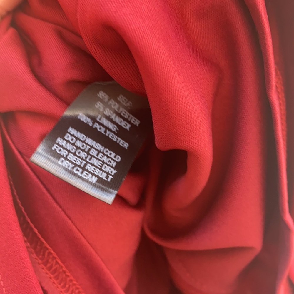 Lulu’s one shoulder midi bodycon holiday burgundy cocktail dress NWT medium - Picture 5 of 5